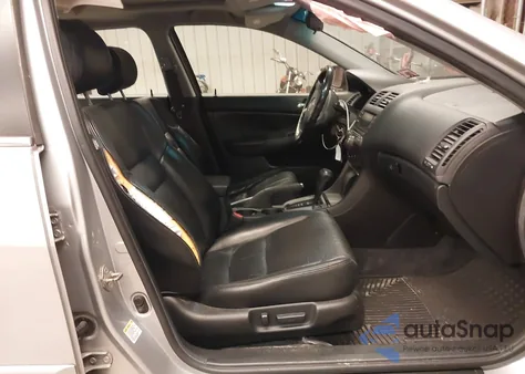 2003 Honda Accord 3.0 Ex z USA, uszkodzony, nr VIN 1HGCM665X3A033515